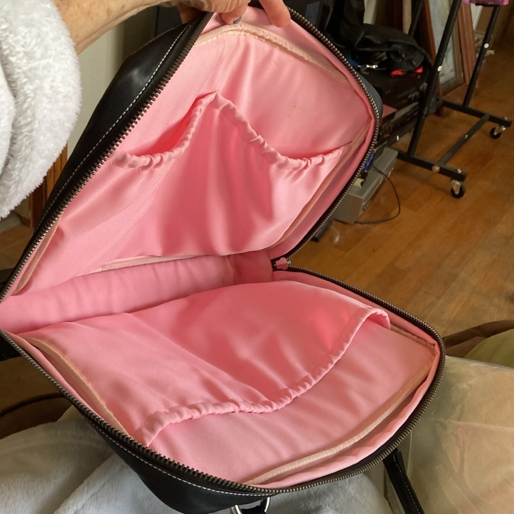 Genuine Leather Black Briefcase With Structured S… - image 2